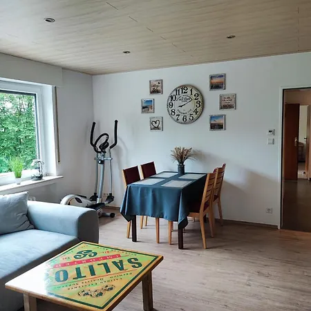 Apartamento Ferien - Und Monteurwohnung Am Freibad Bueren (Westphalia)