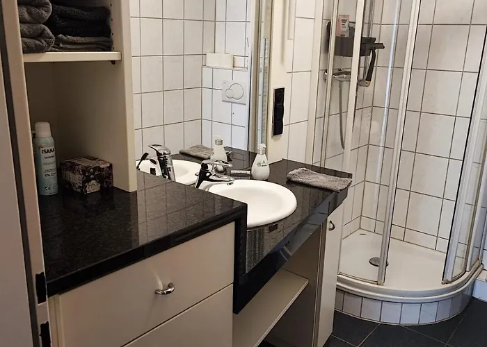 Ferien - Und Monteurwohnung Am Freibad Apartment *