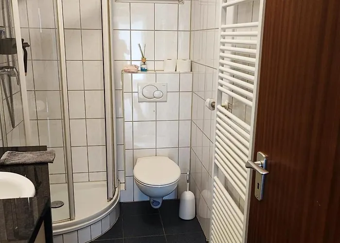 Ferien - Und Monteurwohnung Am Freibad Bueren (Westphalia)